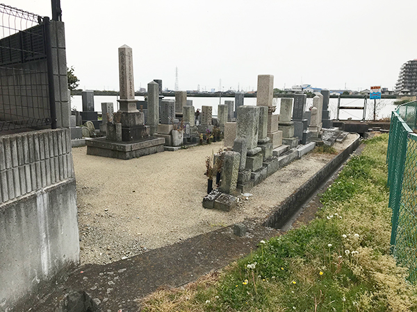 岡の上墓地(明石市二見町)